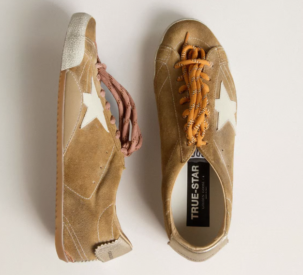 True-Star Donna in suede color tabacco con stella bianca e talloncino platino