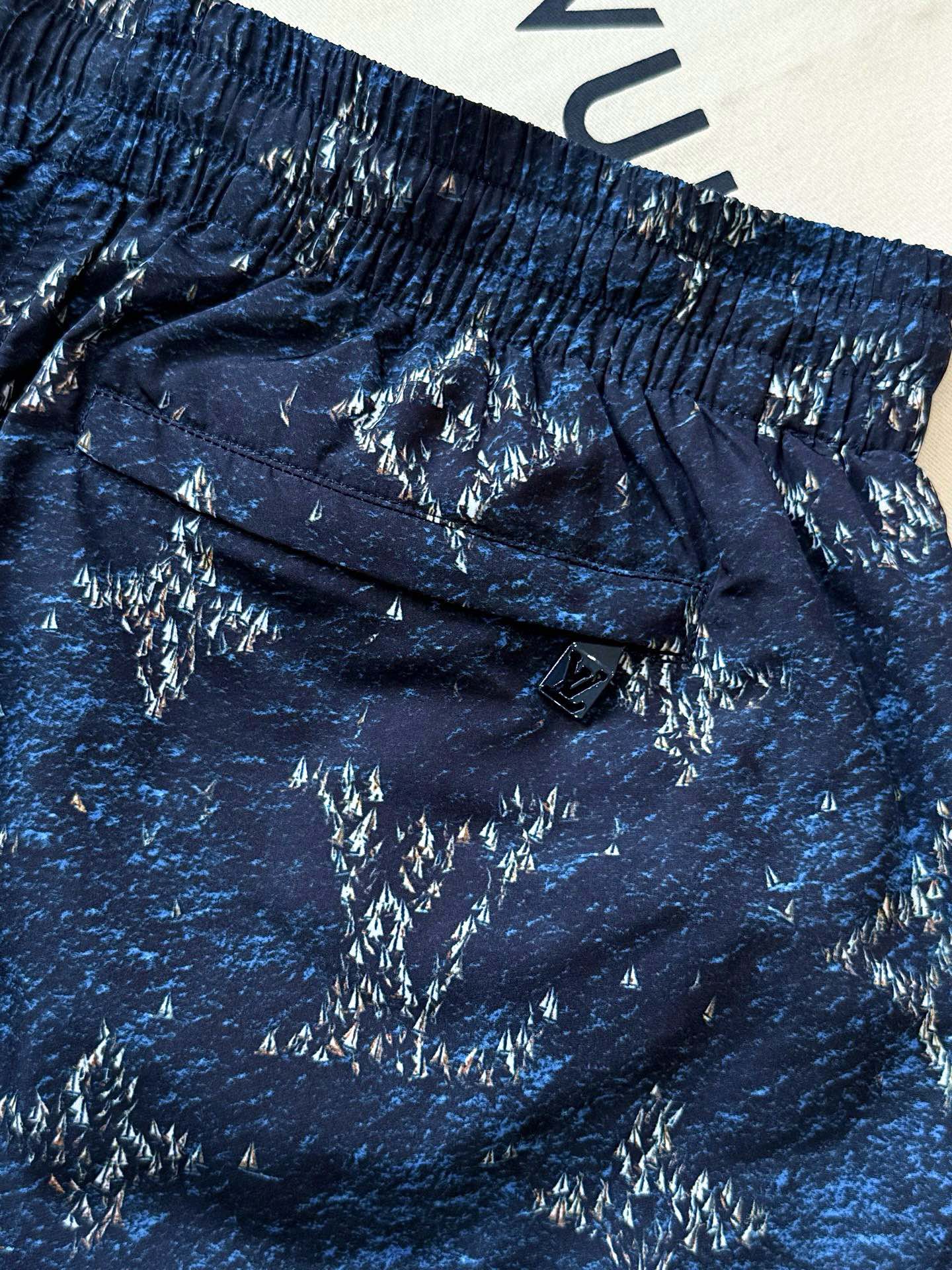 LV 25 Starry Sky Print Set Blue Polyamide