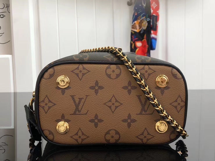 Vanity lv