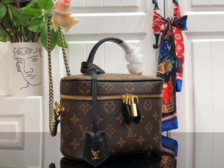 Vanity lv