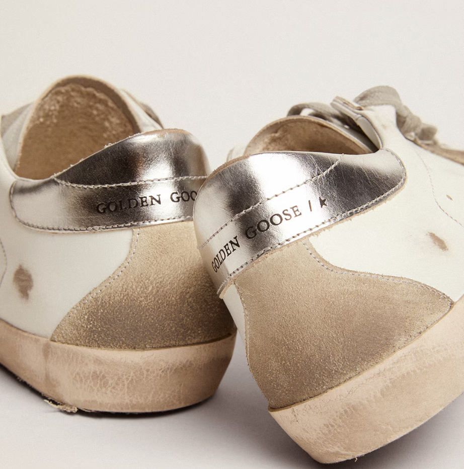 Super-Star con talloncino argentato e lettering "ULTIMI PEZZI"