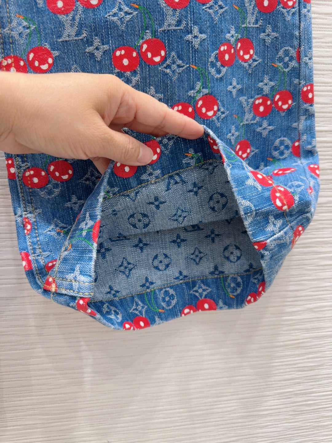 LV 25 Cherry Denim Pants Blue Cotton