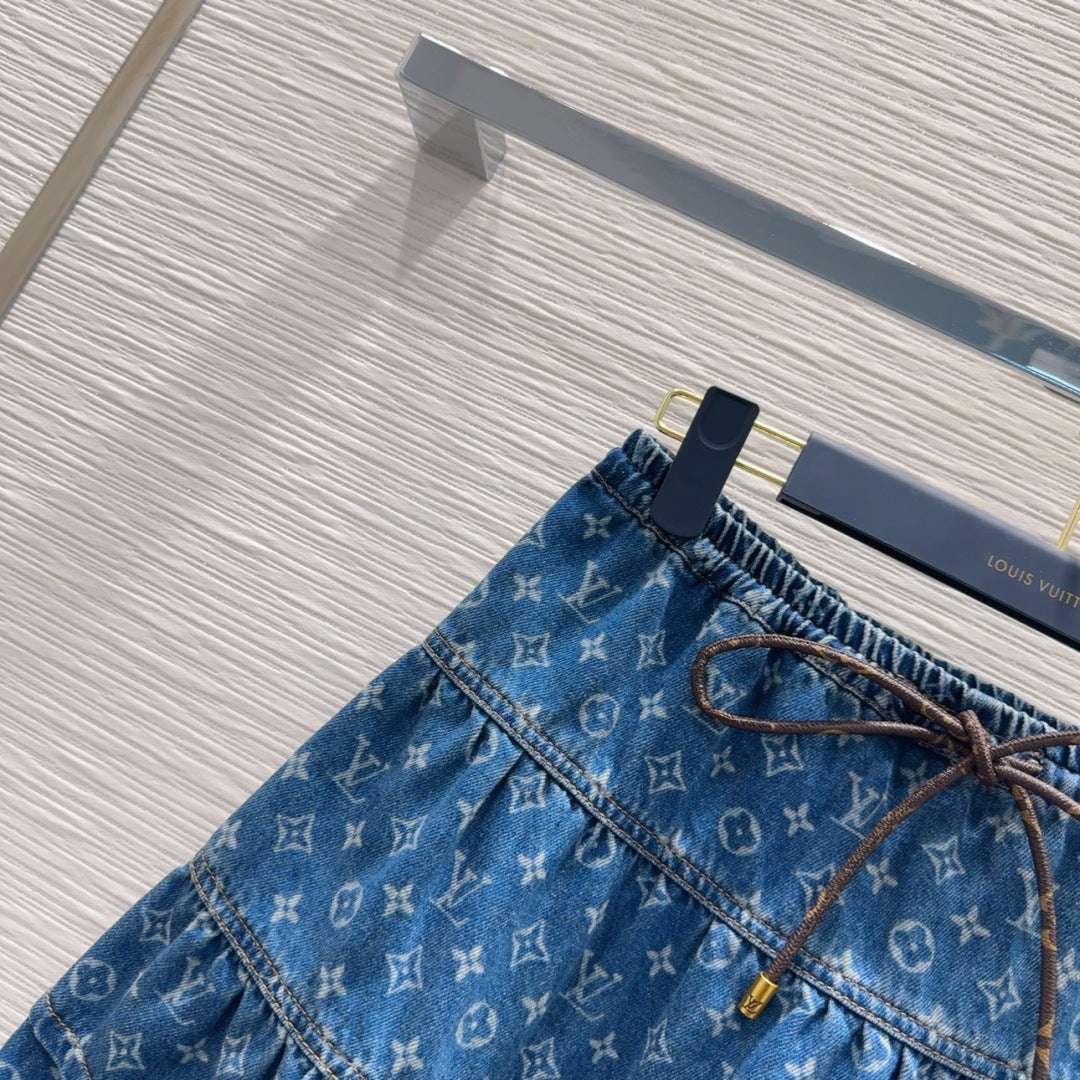 LV 25 Both Muscular Soft Denim Skirt Blue Cotton