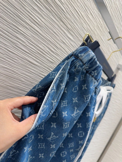 LV 25 Both Muscular Soft Denim Pants Blue Cotton