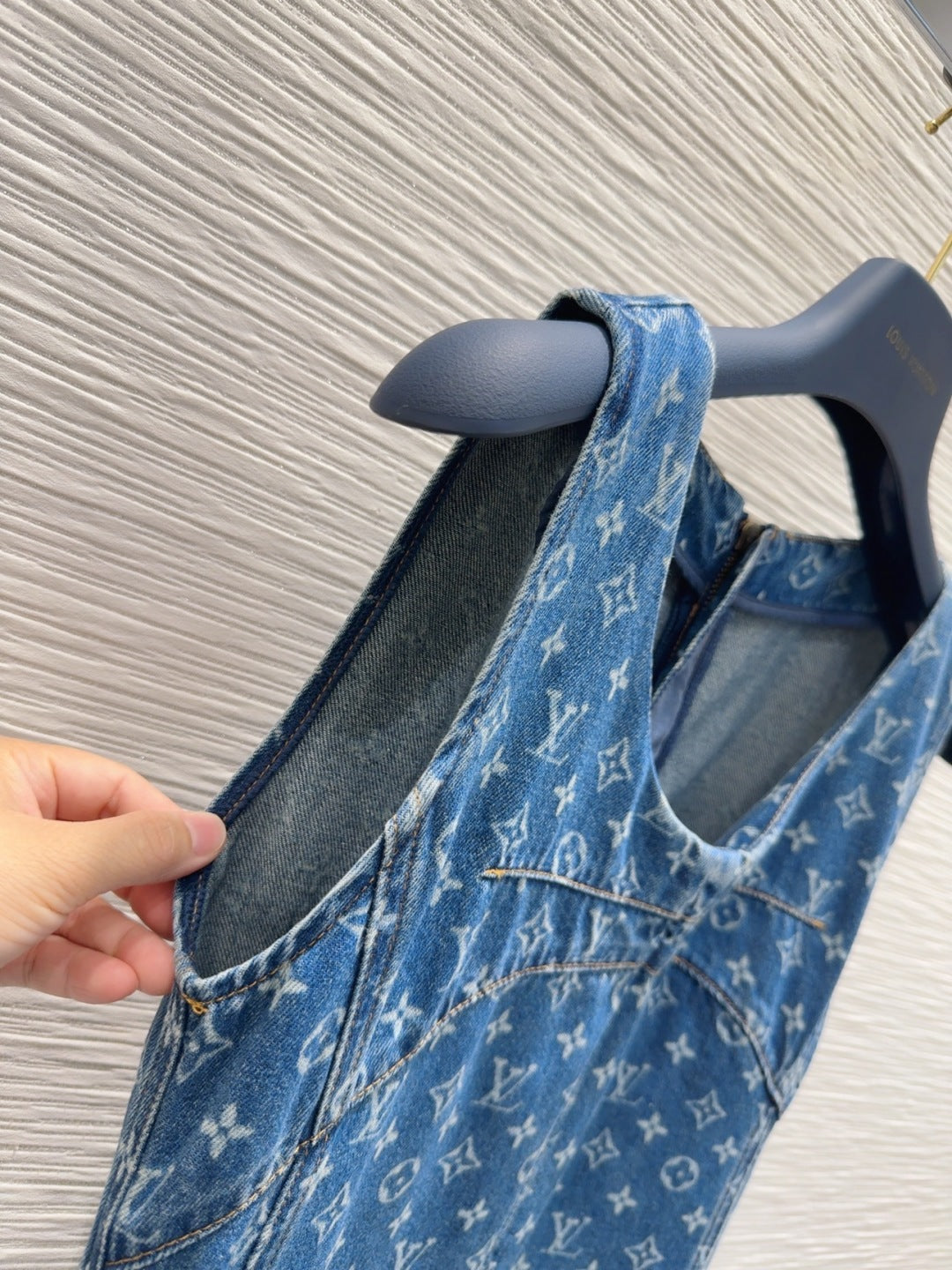 LV 25 Both Muscular Soft Denim Vest Dress Blue Cotton