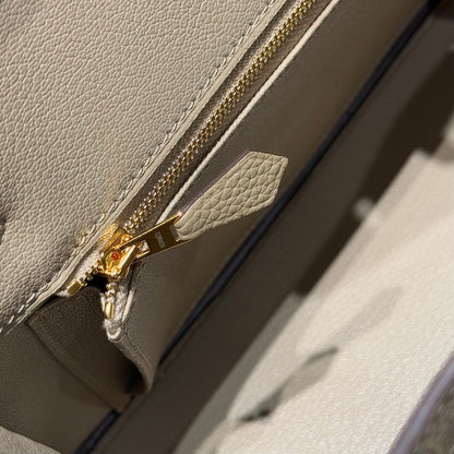 Hermes Birkin Beige with Gold Buckle Calfskin 255601