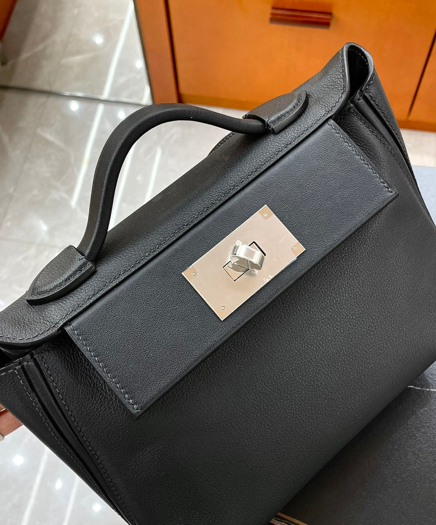 Hermes 21 Bag Black with Silver Buckle Calfskin 250278