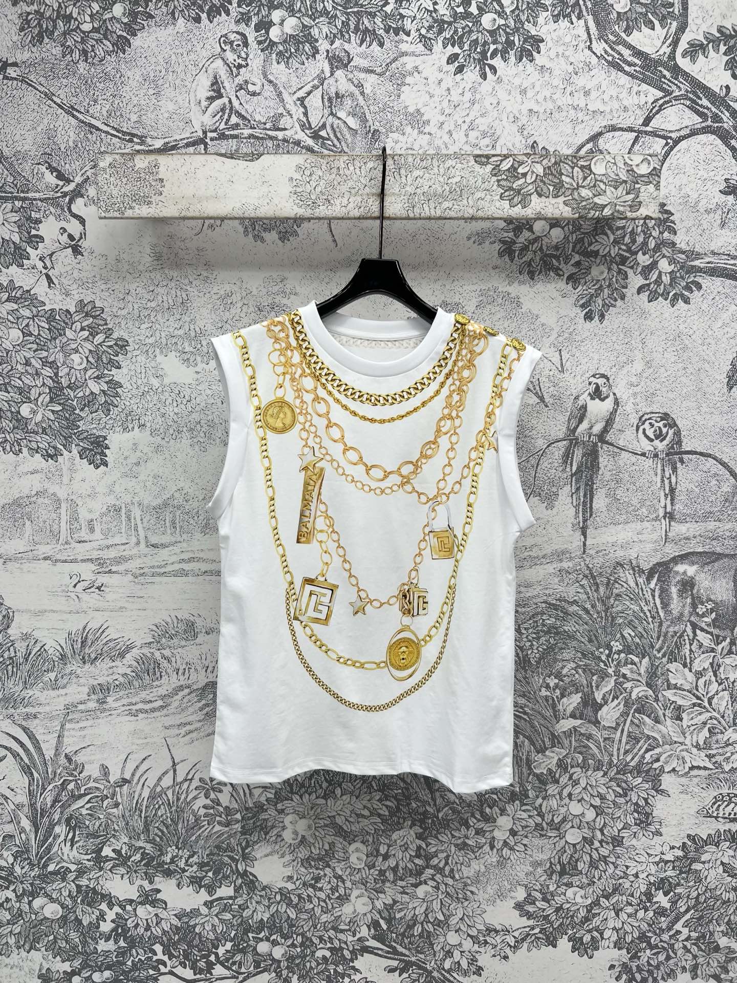 LV 25 Chain Round Neck Sleeveless T-shirt White Cotton