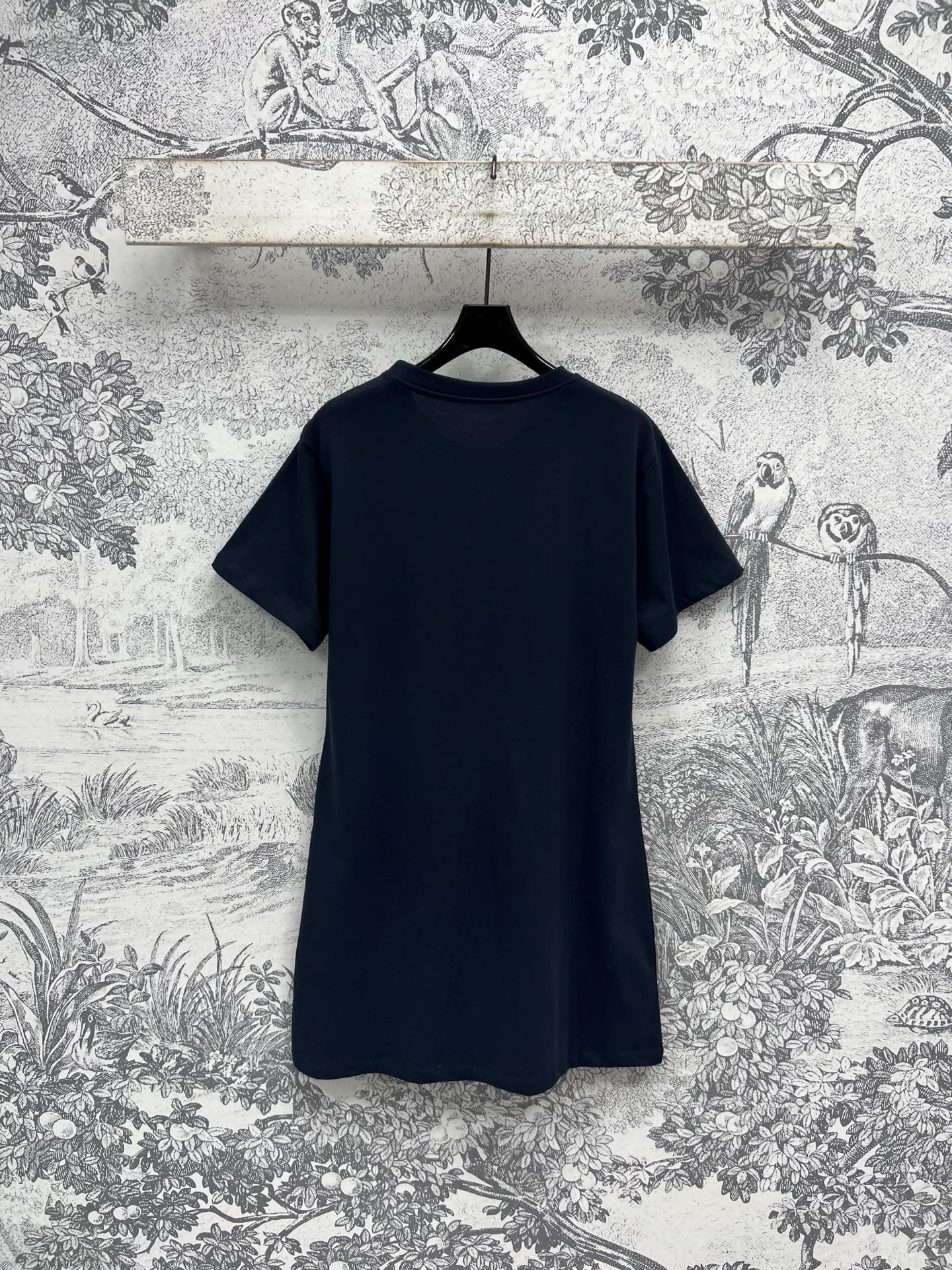 LV 25 Metal Zipper Decoration On The Left Shoulder T- Shirt Black Cotton