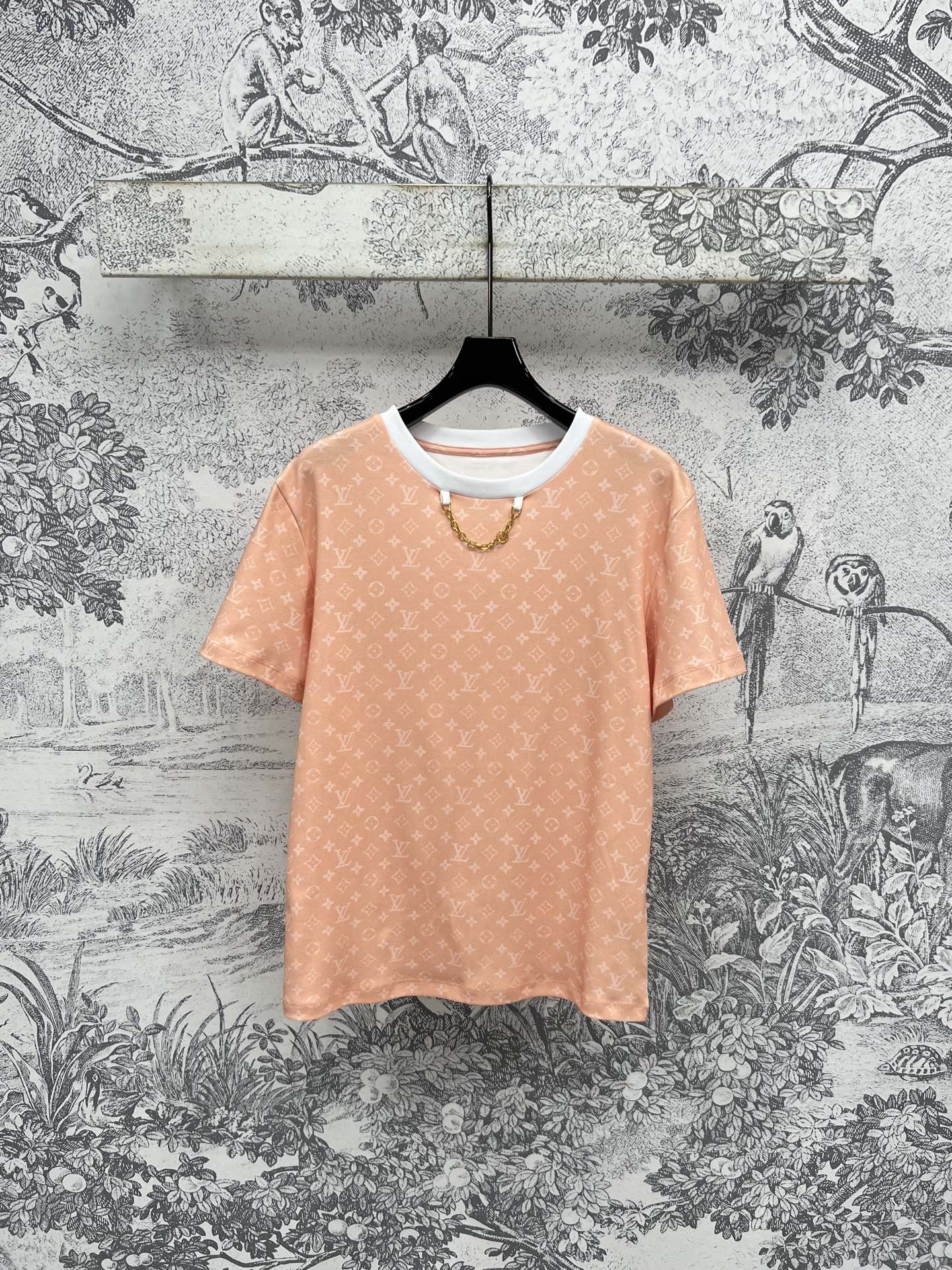 LV 25 Age-Reducing Simple T-Shirt Orange Cotton